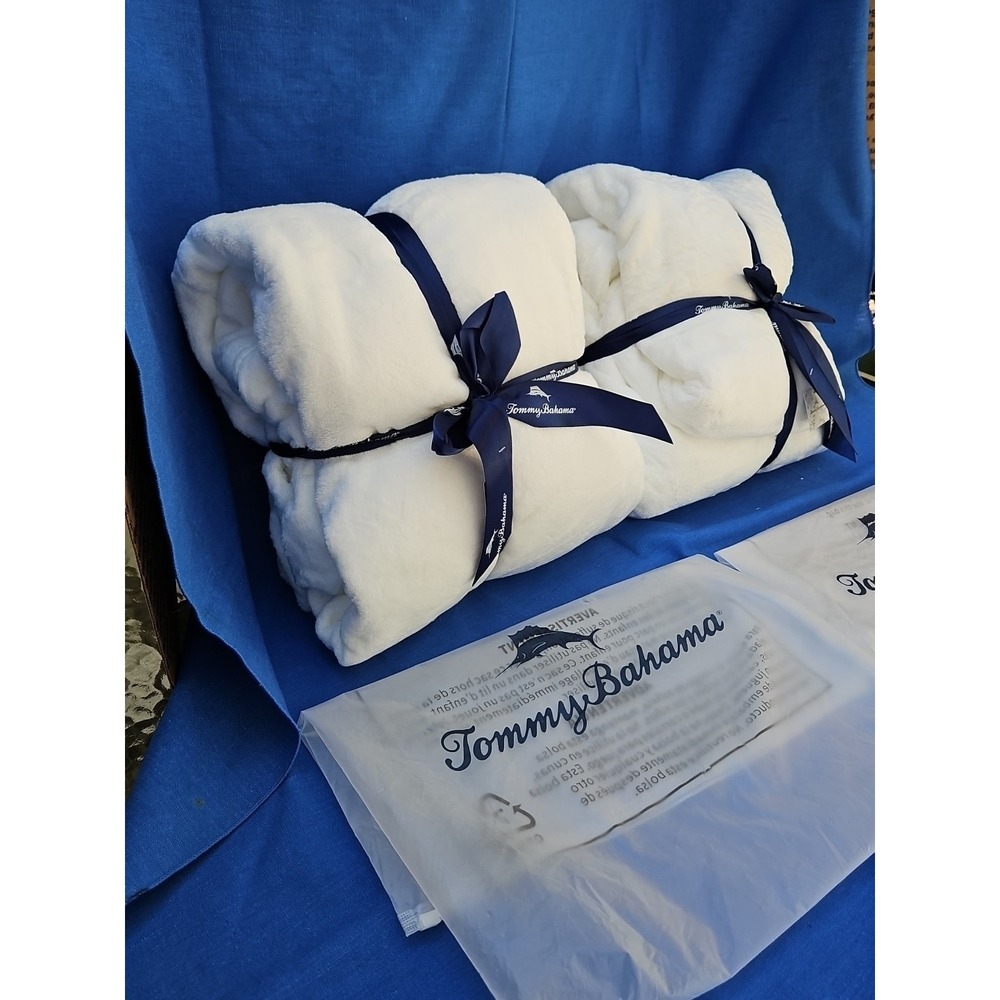 2 Tommy Bahama White Throw Blanket Flannel Plush Ultra Soft 50" x 70" NEW